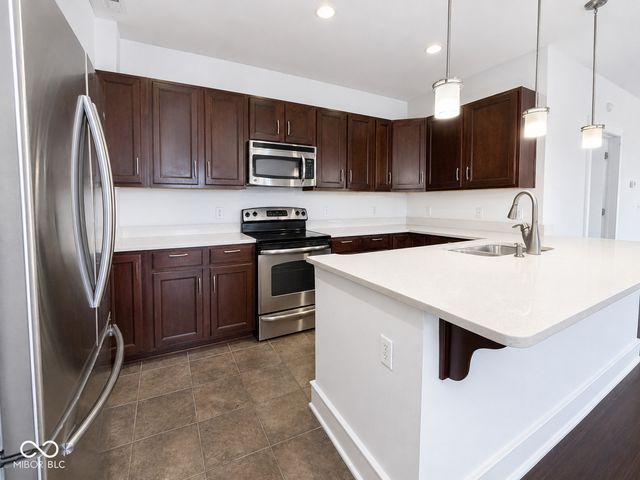 802 N Meridian Street 208, Indianapolis, IN 46204