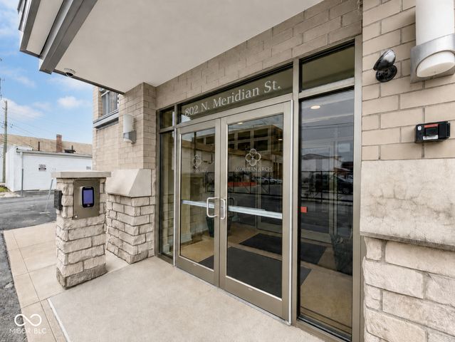 802 N Meridian Street 208, Indianapolis, IN 46204