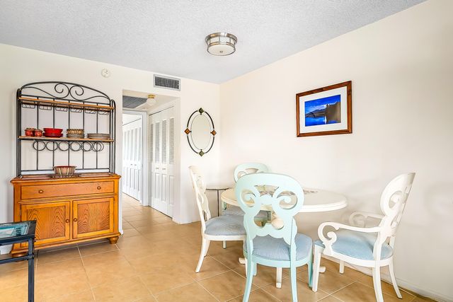 334 Dover B 334, West Palm Beach, FL 33417