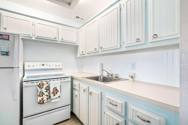 334 Dover B 334, West Palm Beach, FL 33417