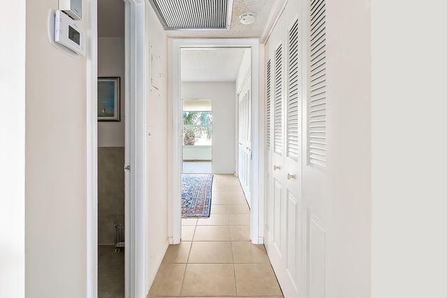 334 Dover B 334, West Palm Beach, FL 33417