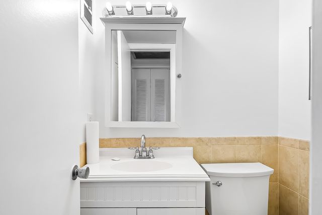 334 Dover B 334, West Palm Beach, FL 33417