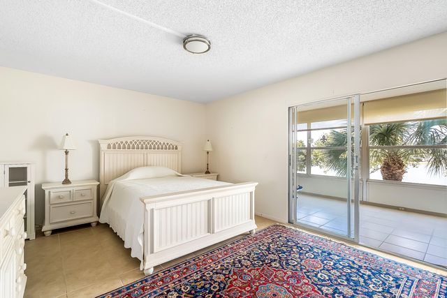 334 Dover B 334, West Palm Beach, FL 33417