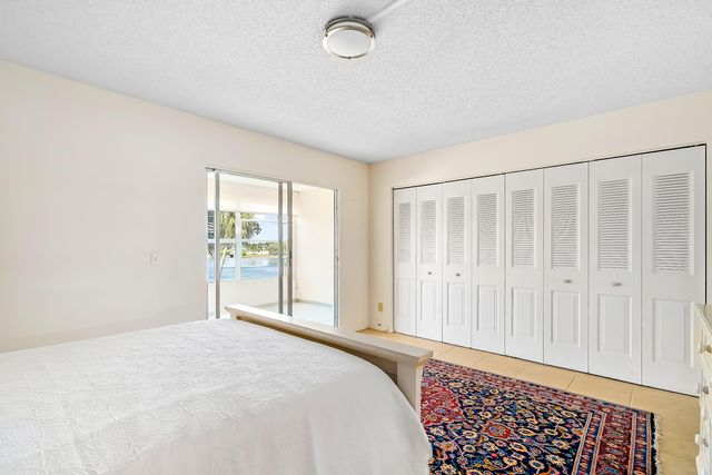 334 Dover B 334, West Palm Beach, FL 33417