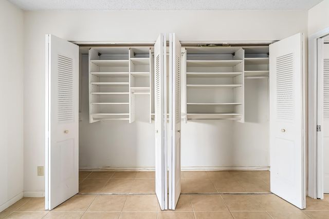 334 Dover B 334, West Palm Beach, FL 33417