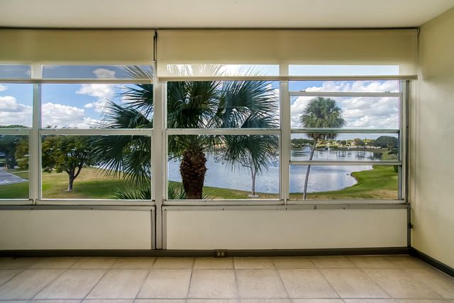 334 Dover B 334, West Palm Beach, FL 33417