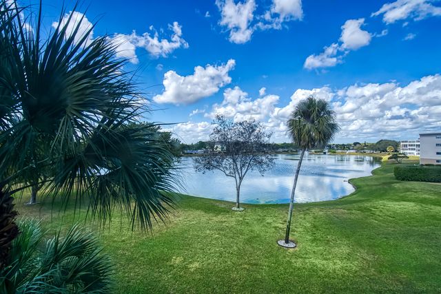 334 Dover B 334, West Palm Beach, FL 33417