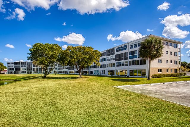 334 Dover B 334, West Palm Beach, FL 33417