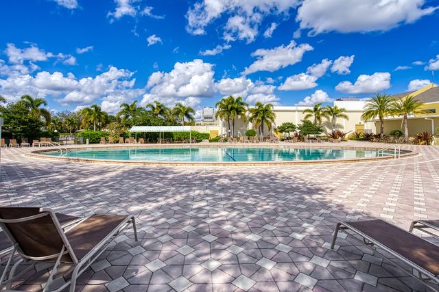 334 Dover B 334, West Palm Beach, FL 33417