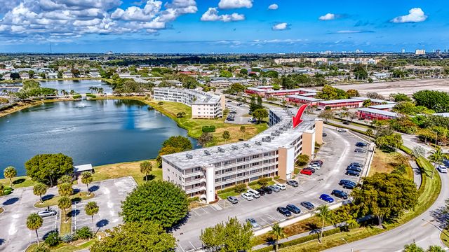 334 Dover B 334, West Palm Beach, FL 33417