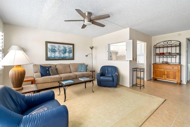 334 Dover B 334, West Palm Beach, FL 33417