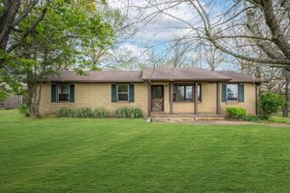 1529 W Grab Creek Road, Dickson, TN 37055