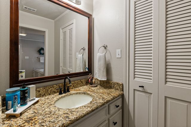 209 Yacht Club Drive, Rockwall, TX 75032
