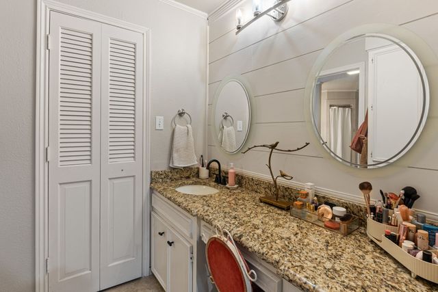 209 Yacht Club Drive, Rockwall, TX 75032