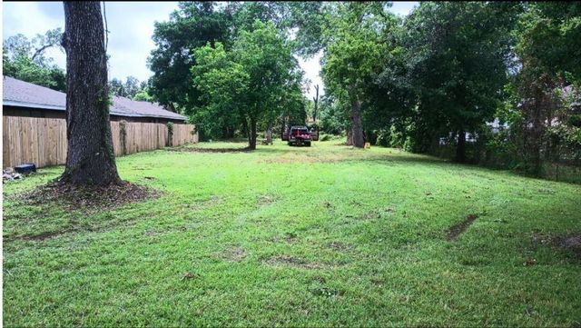 5609 Pickfair Street, Houston, TX 77026