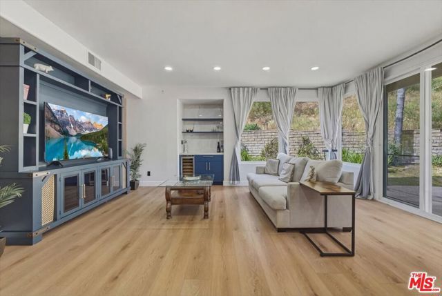 3891 Marks Road, Agoura Hills, CA 91301