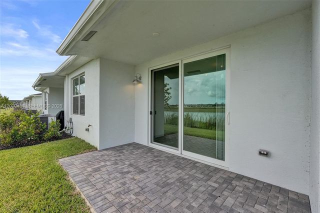 3766 Harborside Ave, Fort Pierce, FL 34946