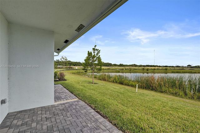 3766 Harborside Ave, Fort Pierce, FL 34946