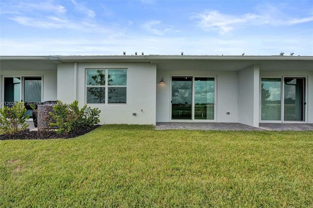 3766 Harborside Ave, Fort Pierce, FL 34946