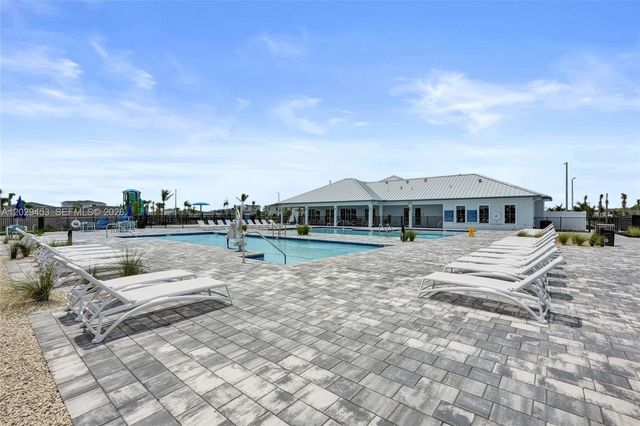 3766 Harborside Ave, Fort Pierce, FL 34946