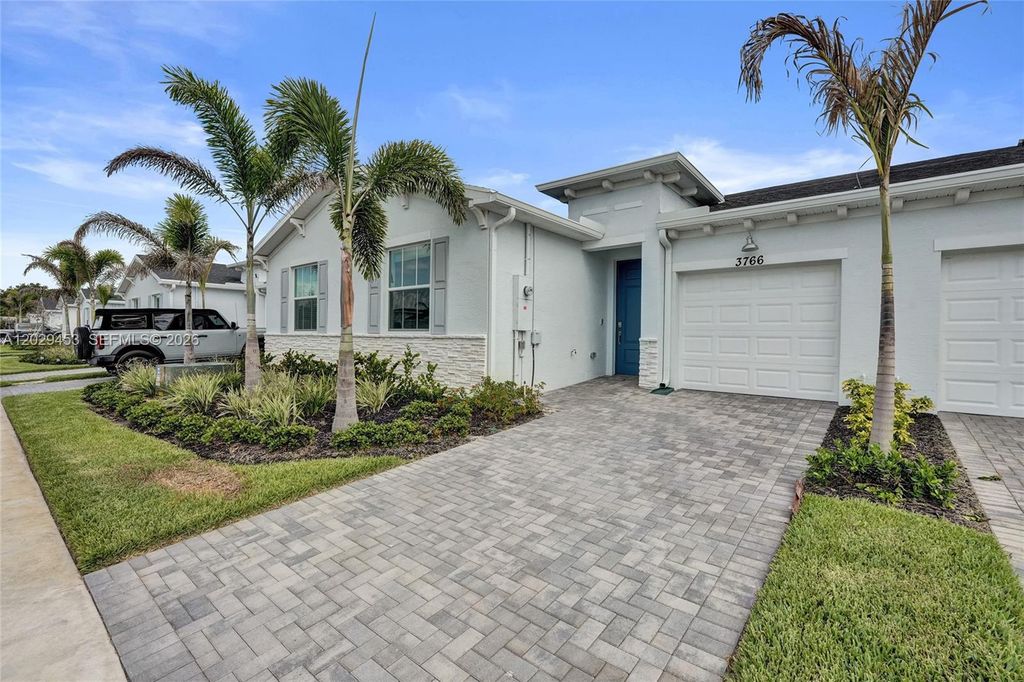 3766 Harborside Ave, Fort Pierce, FL 34946