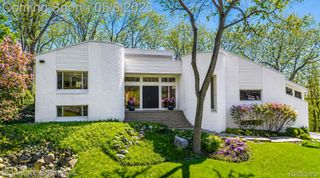 7350 Mountridge Drive, Village Of Clarkston, MI 48346