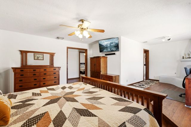 489 El Rey Drive, Corrales, NM 87048
