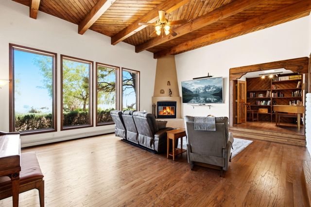 489 El Rey Drive, Corrales, NM 87048