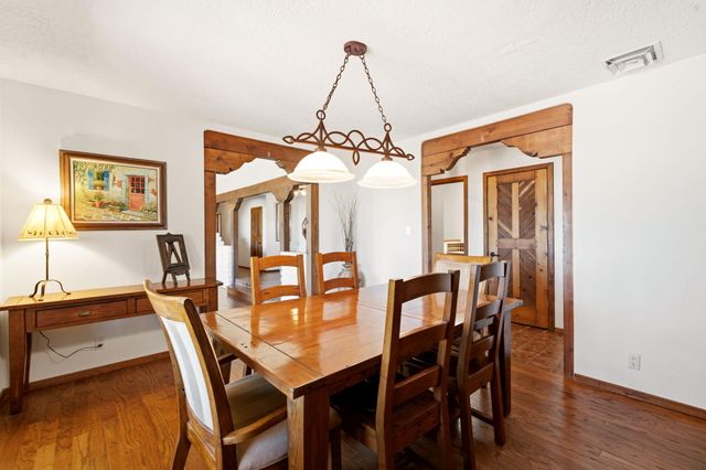 489 El Rey Drive, Corrales, NM 87048