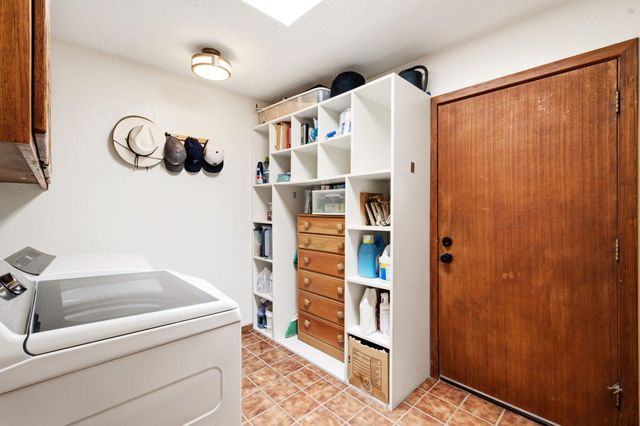 489 El Rey Drive, Corrales, NM 87048
