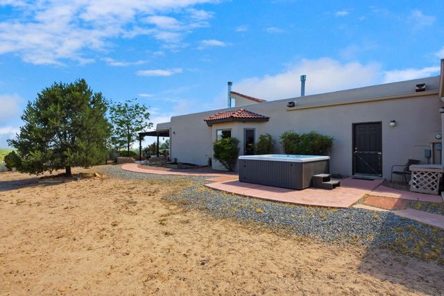 489 El Rey Drive, Corrales, NM 87048