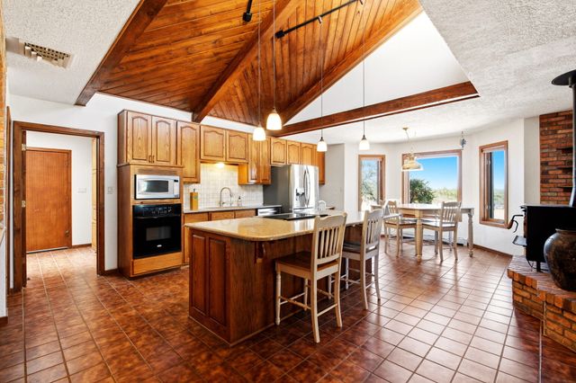 489 El Rey Drive, Corrales, NM 87048