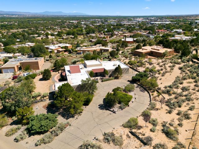 489 El Rey Drive, Corrales, NM 87048