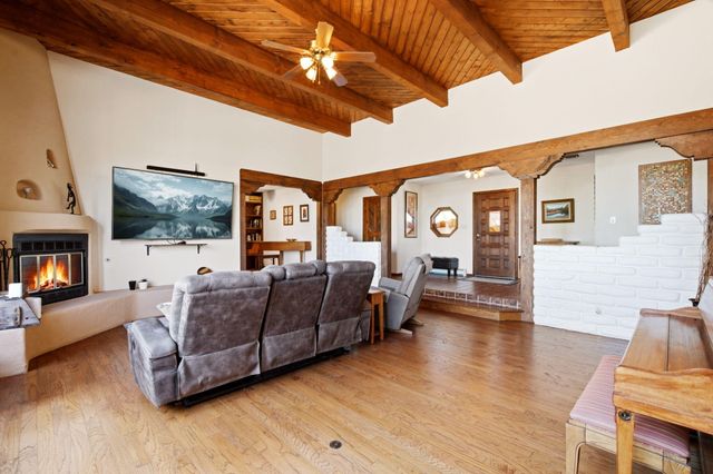 489 El Rey Drive, Corrales, NM 87048