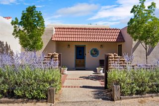489 El Rey Drive, Corrales, NM 87048