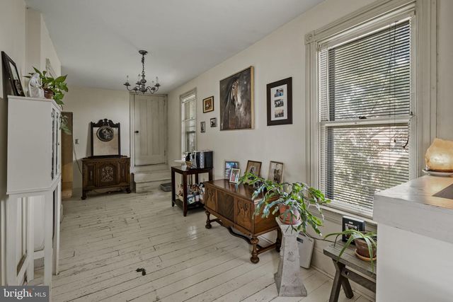 781 NEWPORT AVE, Gap, PA 17527
