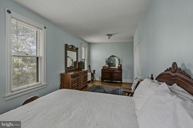 781 NEWPORT AVE, Gap, PA 17527