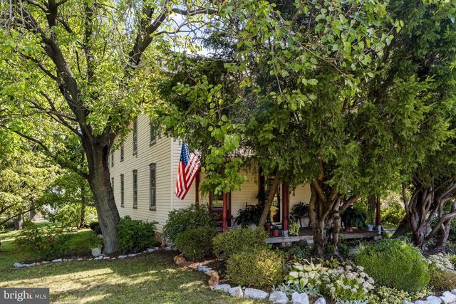781 NEWPORT AVE, Gap, PA 17527
