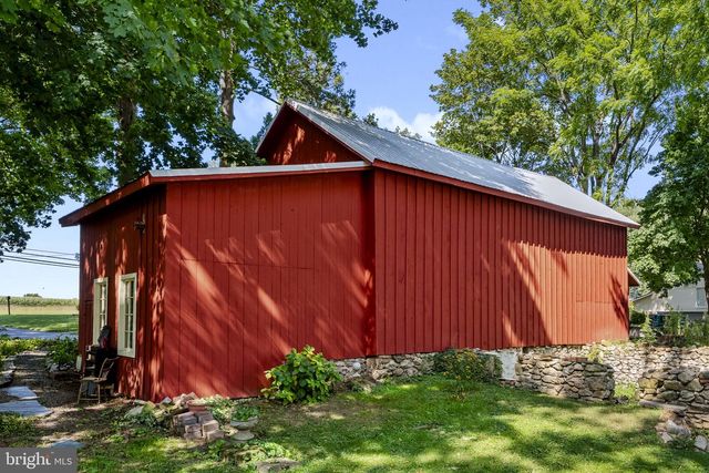 781 NEWPORT AVE, Gap, PA 17527