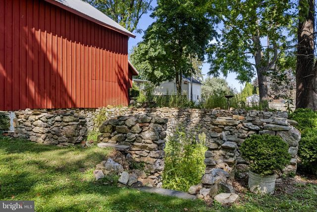 781 NEWPORT AVE, Gap, PA 17527