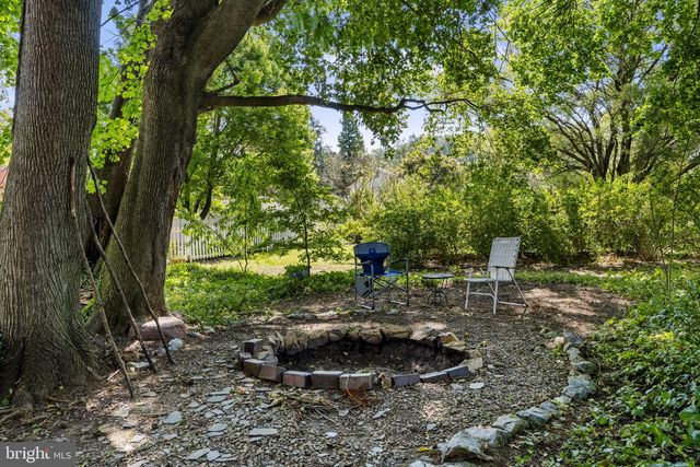 781 NEWPORT AVE, Gap, PA 17527