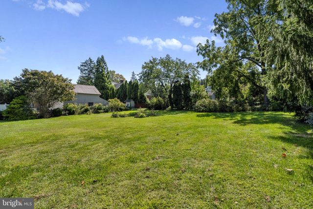 781 NEWPORT AVE, Gap, PA 17527