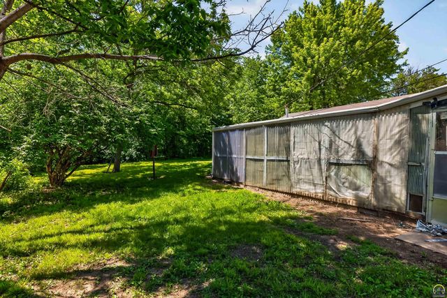 2325 SW Harrison ST, Topeka, KS 66611