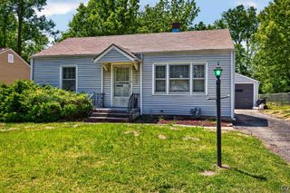 2325 SW Harrison ST, Topeka, KS 66611