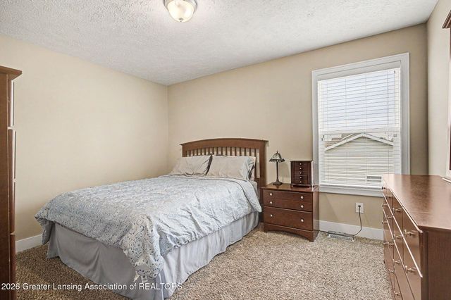 3861 Carnaby Drive, Lansing, MI 48906