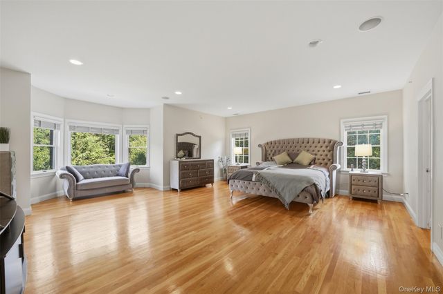19 Shelley Lane, West Harrison, NY 10604