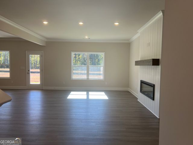 3527 Iron Hearth Bend 112A, Snellville, GA 30039