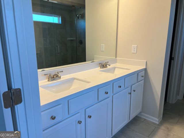 3527 Iron Hearth Bend 112A, Snellville, GA 30039