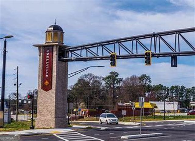 3527 Iron Hearth Bend 112A, Snellville, GA 30039