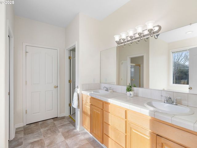 3956 Se 30TH St, Gresham, OR 97080